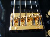 YAMAHA BB 605 électronique active 5 cordes