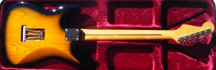MOJO GUITARE ST 54
