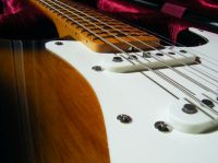 MOJO GUITARE ST 54